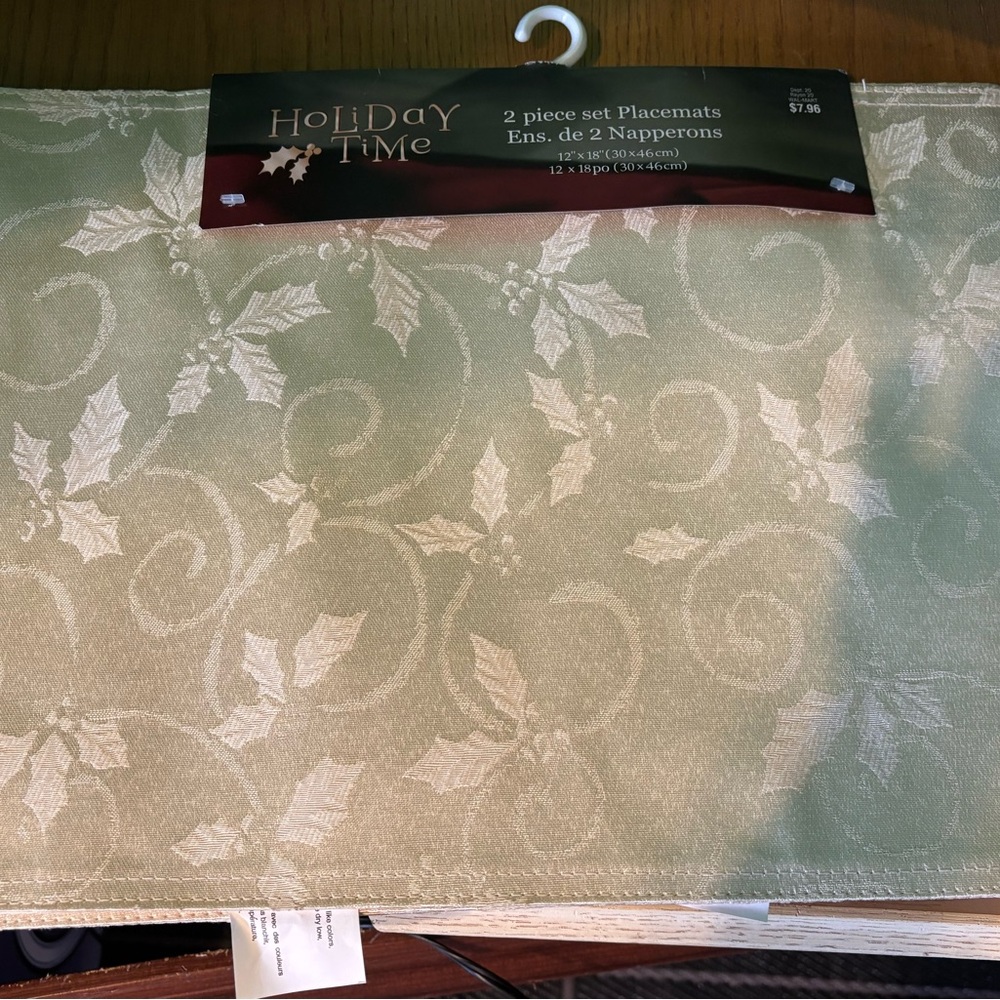 SET OF 2 HOLIDAY TIME GOLD FLORAL PLACEMATS